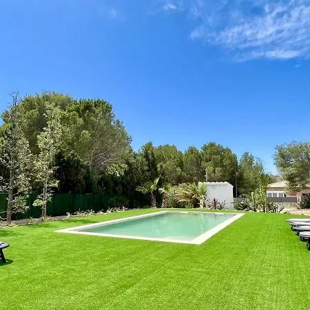 Violeta 5bedroom Air Conditioned Villa