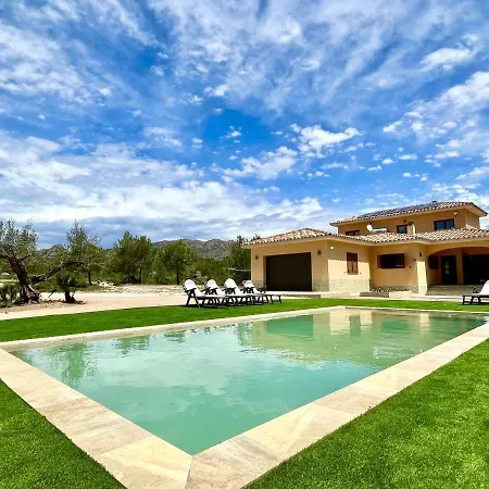 Violeta 5bedroom Air Conditioned Villa