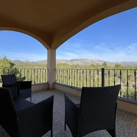 Violeta 5bedroom Air Conditioned